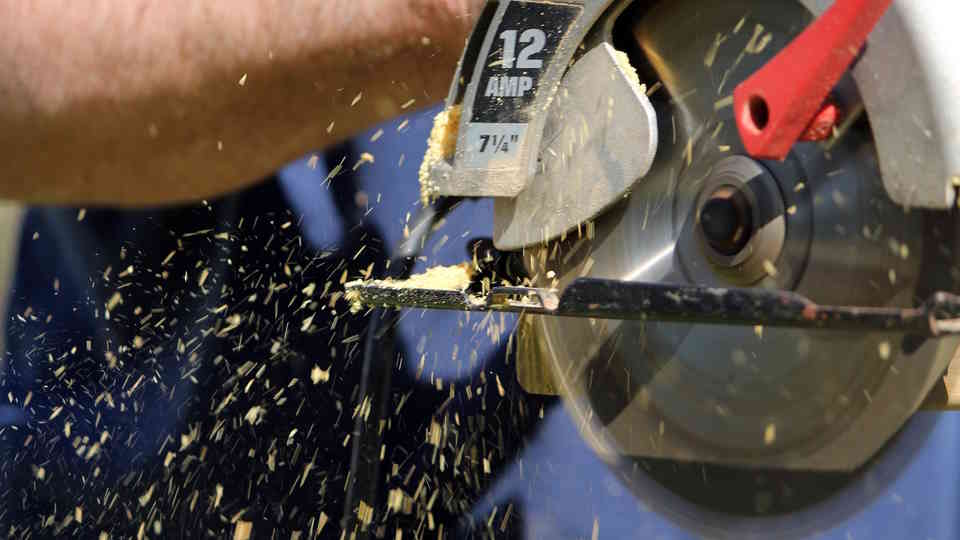 Staying Safe Around Power Tools: Tips and Tricks