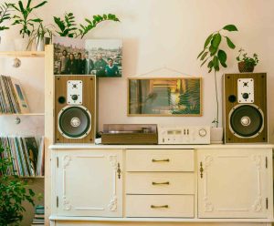 5 DIY Home Decor Projects That You Can Do on a Budget